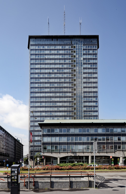 Torre Servizi Tecnici Comunali (Bazzoni, Fratino, Gandolfi + Putelli, 1966)